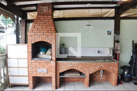 Casa à venda com 347m², 3 quartos e 2 vagasDetalhe - Varanda e Churrasqueira