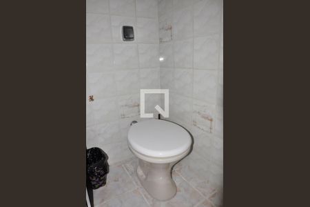 Casa à venda com 347m², 3 quartos e 2 vagasDetalhe - Banheiro Social