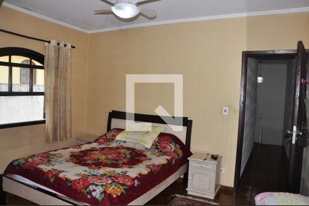 Casa à venda com 347m², 3 quartos e 2 vagasDetalhe - Quarto 01 com Suíte