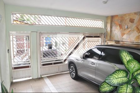 Casa à venda com 347m², 3 quartos e 2 vagasDetalhe - Garagem