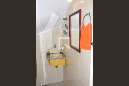 Casa à venda com 347m², 3 quartos e 2 vagasDetalhe - Lavabo