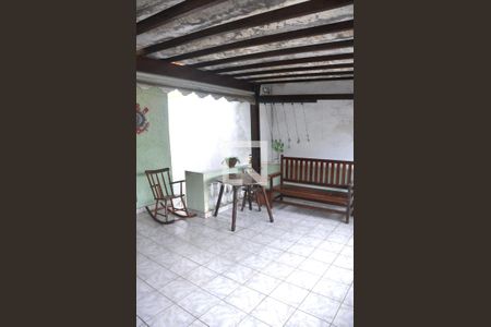 Casa à venda com 347m², 3 quartos e 2 vagasDetalhe - Varanda e Churrasqueira