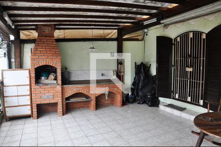 Casa à venda com 347m², 3 quartos e 2 vagasDetalhe - Varanda e Churrasqueira