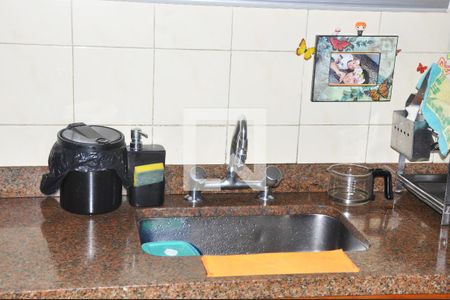 Casa à venda com 347m², 3 quartos e 2 vagasDetalhe - Cozinha