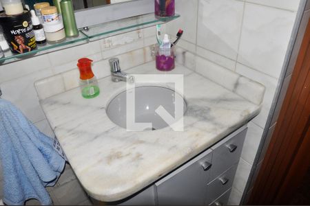 Casa à venda com 347m², 3 quartos e 2 vagasDetalhe - Suíte