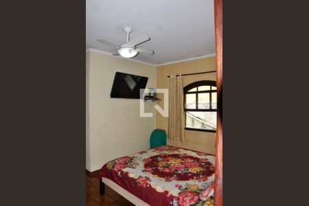 Casa à venda com 347m², 3 quartos e 2 vagasDetalhe - Quarto 01 com Suíte