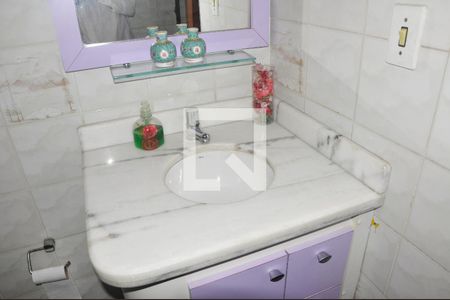 Casa à venda com 347m², 3 quartos e 2 vagasDetalhe - Banheiro Social