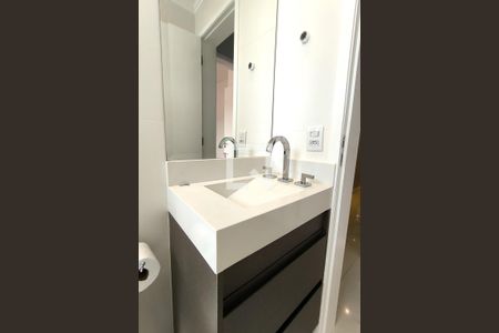 Apartamento para alugar com 80m², 2 quartos e 2 vagasBanheiro