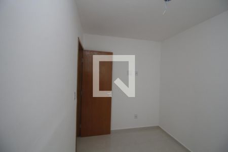 Quarto 2 de apartamento para alugar com 2 quartos, 40m² em Vila Carrão, São Paulo
