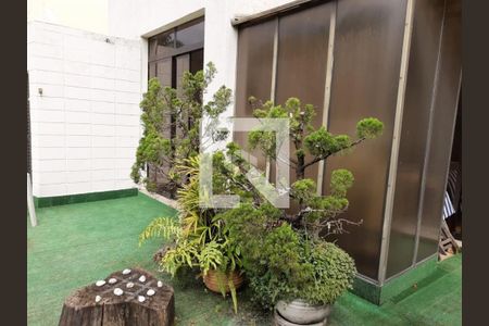 Casa à venda com 520m², 5 quartos e 5 vagas Casa à venda com 520m², 5 quartos e 5 vagasFoto 13