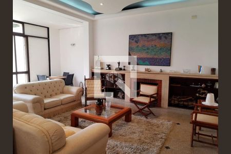 Casa à venda com 520m², 5 quartos e 5 vagas Casa à venda com 520m², 5 quartos e 5 vagasFoto 04