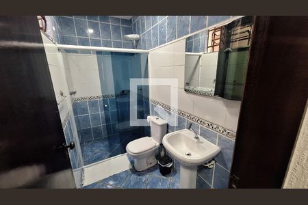 Banheiro de casa para alugar com 3 quartos, 247m² em Parque do Colegio, Suzano