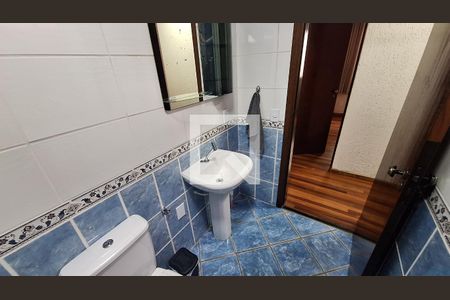 Banheiro de casa para alugar com 3 quartos, 247m² em Parque do Colegio, Suzano