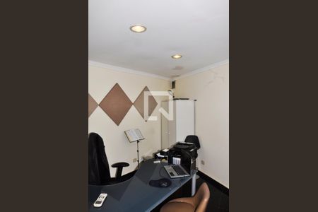 Casa para alugar com 360m², 3 quartos e 5 vagasEscritório