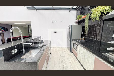 Casa à venda com 386m², 3 quartos e 8 vagasQuintal - Churrasqueira