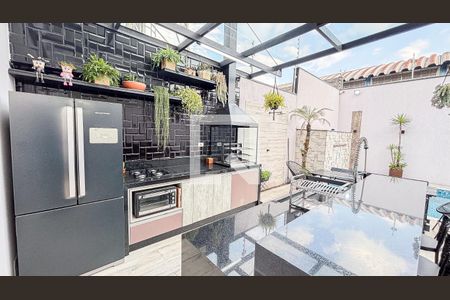 Casa à venda com 386m², 3 quartos e 8 vagasQuintal - Churrasqueira