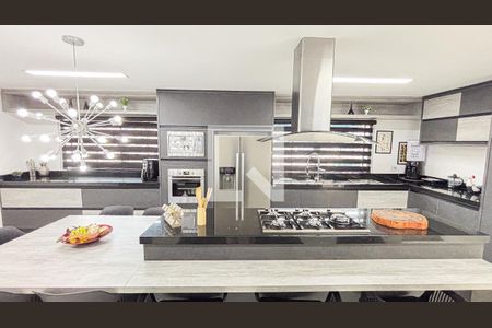 Casa à venda com 386m², 3 quartos e 8 vagasCozinha