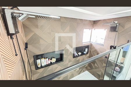 Casa à venda com 386m², 3 quartos e 8 vagasBanheiro da Suíte 1