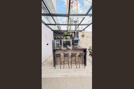 Casa à venda com 386m², 3 quartos e 8 vagasQuintal - Churrasqueira