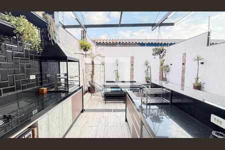 Casa à venda com 386m², 3 quartos e 8 vagasQuintal - Churrasqueira