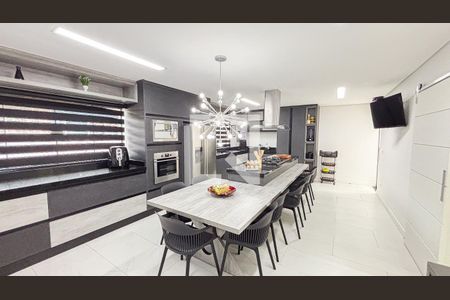 Casa à venda com 386m², 3 quartos e 8 vagasCozinha