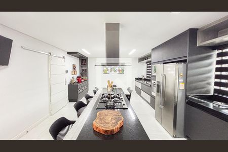 Casa à venda com 386m², 3 quartos e 8 vagasCozinha