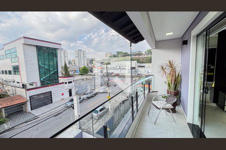 Casa à venda com 386m², 3 quartos e 8 vagasVaranda Suite 1