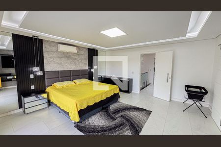 Casa à venda com 386m², 3 quartos e 8 vagasSuite 1