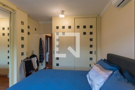 Casa à venda com 300m², 4 quartos e 4 vagasSuíte 1