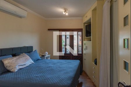 Casa à venda com 300m², 4 quartos e 4 vagasSuíte 1