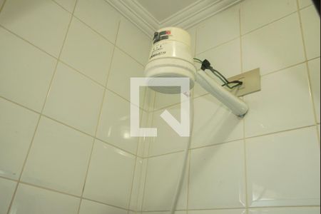 Casa à venda com 300m², 4 quartos e 6 vagas Casa à venda com 300m², 4 quartos e 6 vagasEdícula - Banheiro