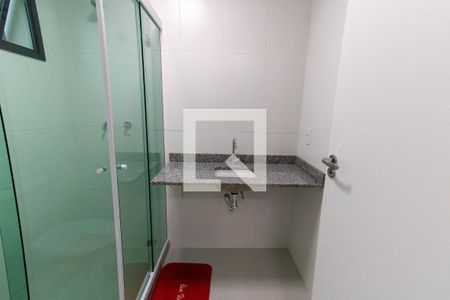 Banheiro de kitnet/studio à venda com 1 quarto, 37m² em Ingá, Niterói