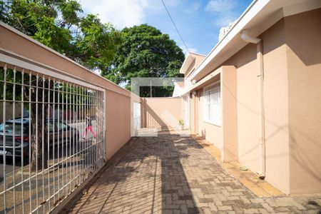 Casa à venda com 152m², 4 quartos e 5 vagas Casa à venda com 152m², 4 quartos e 5 vagasGaragem