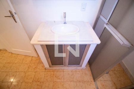 Casa à venda com 152m², 4 quartos e 5 vagas Casa à venda com 152m², 4 quartos e 5 vagasBanheiro 01