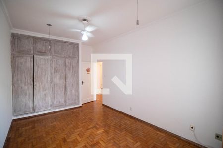 Casa à venda com 152m², 4 quartos e 5 vagas Casa à venda com 152m², 4 quartos e 5 vagasSuíte