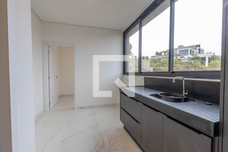 Casa de condomínio à venda com 376m², 4 quartos e 4 vagas Casa de condomínio à venda com 376m², 4 quartos e 4 vagasÁrea de Serviço