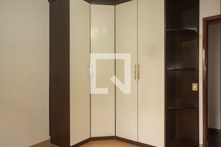 Apartamento para alugar com 128m², 3 quartos e 2 vagas Apartamento para alugar com 128m², 3 quartos e 2 vagasQuarto 1