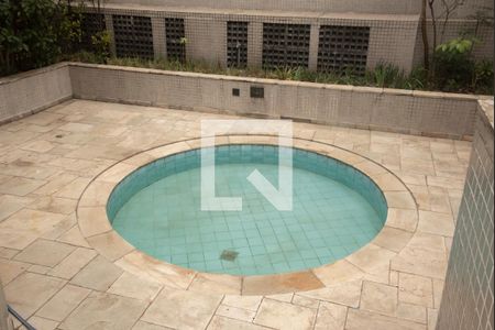 Apartamento para alugar com 128m², 3 quartos e 2 vagas Apartamento para alugar com 128m², 3 quartos e 2 vagasÁrea comum - Piscina