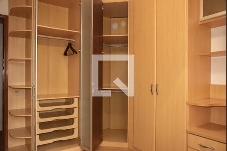 Apartamento para alugar com 128m², 3 quartos e 2 vagas Apartamento para alugar com 128m², 3 quartos e 2 vagasQuarto 2