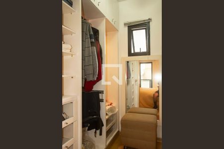 Apartamento para alugar com 128m², 3 quartos e 2 vagas Apartamento para alugar com 128m², 3 quartos e 2 vagasCloset da Suíte