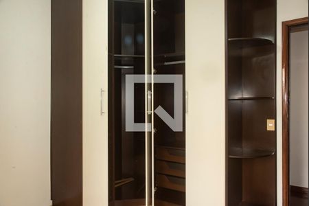 Apartamento para alugar com 128m², 3 quartos e 2 vagas Apartamento para alugar com 128m², 3 quartos e 2 vagasQuarto 1