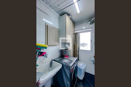 Apartamento à venda com 77m², 3 quartos e 1 vagaÁrea de Serviço