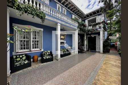 Casa à venda com 254m², 5 quartos e 2 vagasVaranda