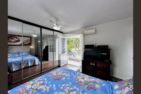 Casa à venda com 254m², 5 quartos e 2 vagasSuíte 1