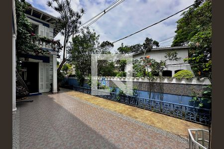 Casa à venda com 254m², 5 quartos e 2 vagasVaranda
