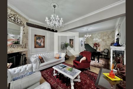 Casa à venda com 254m², 5 quartos e 2 vagasSala