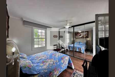 Casa à venda com 254m², 5 quartos e 2 vagasSuíte 1