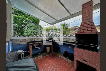 Casa à venda com 254m², 5 quartos e 2 vagasChurrasqueira