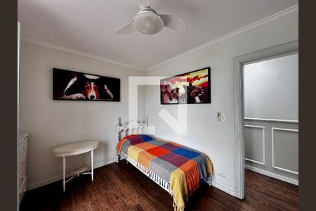 Casa à venda com 254m², 5 quartos e 2 vagasQuarto 4