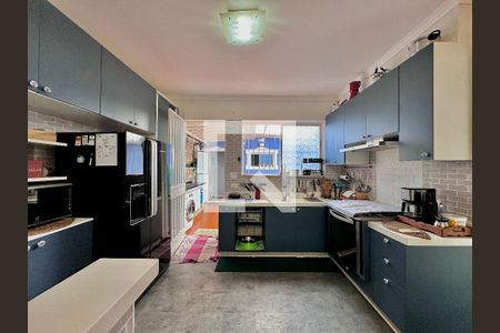 Casa à venda com 254m², 5 quartos e 2 vagasCozinha